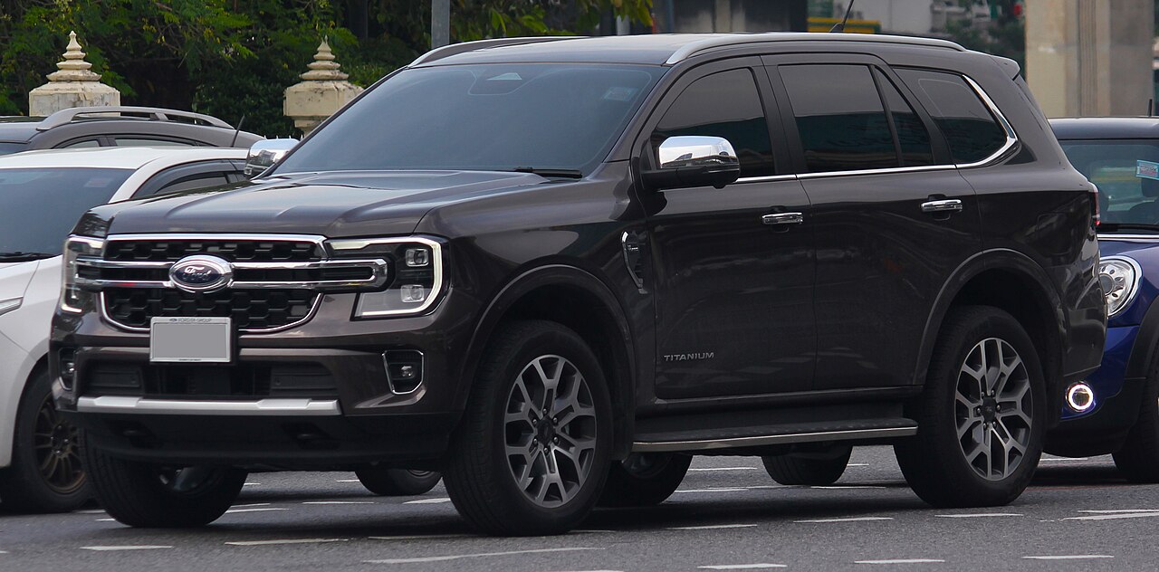 Ford Everest – xe 7 chỗ cho gia đình kiểu SUV khung rời